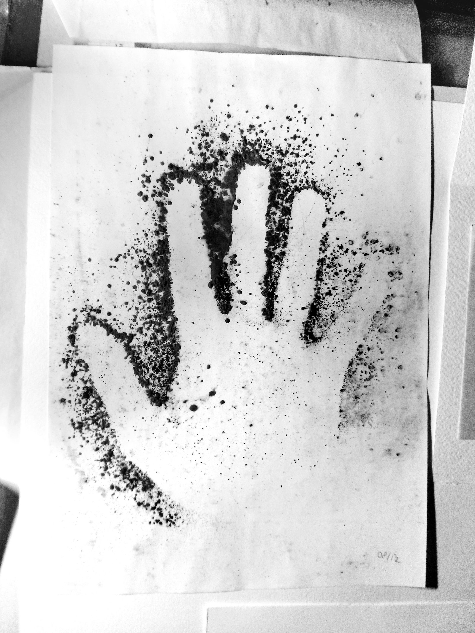 The hand: a study of absence, image 1